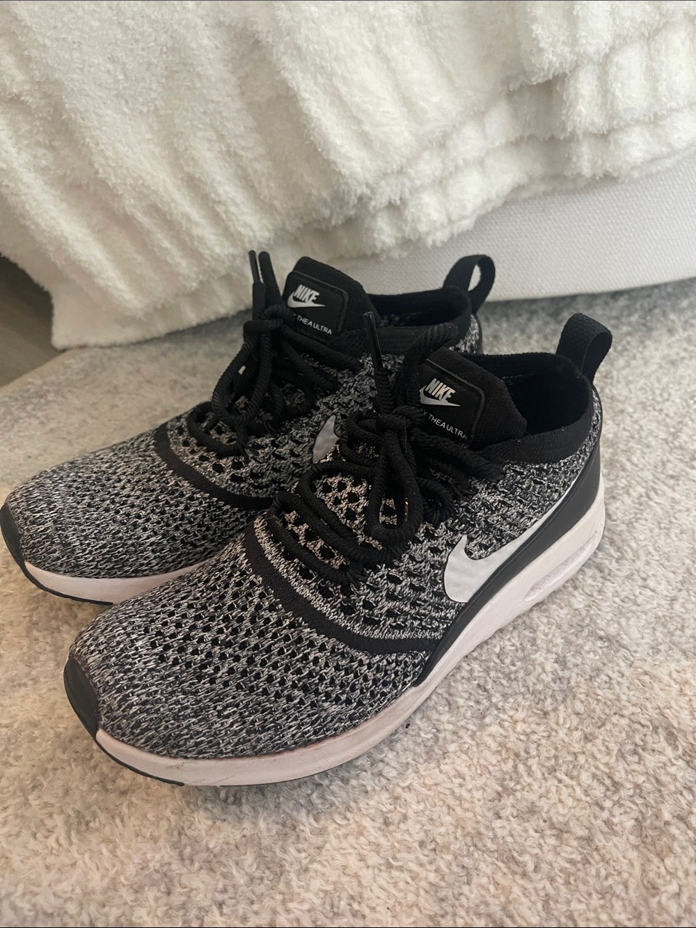 Nike Black and White Flyknit Running Shoes